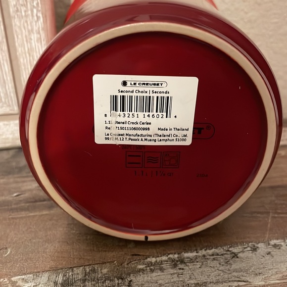COPY - New Le Creuset small intensity holder red or cerise. - Picture 2 of 3